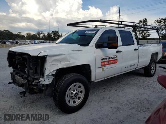 2015 Chevrolet Silverado 2500HD Work Truck z VIN 1GC1CUEG1FF636411, wystawiony jako Copart lot #63371555 z przebiegiem 68 441 mil mil oraz Szkoda całkowita • Salvage title. Historia ofert i sprzedaży dostępna na DreamBid. Obrazek 1.