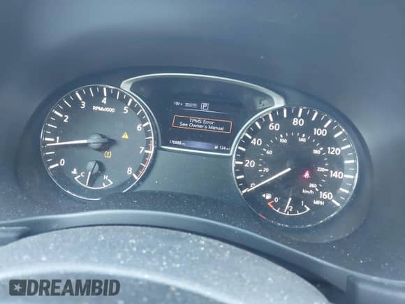 2016 Nissan Pathfinder Platinum with VIN 5N1AR2MM5GC602884, listed as a IAAI auction lot 42858173 with 170,888 mi miles and . Bid and sale history available at DreamBid. Image 7.