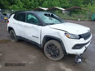 2023 Jeep Compass Latitude с VIN 3C4NJDBN3PT510424, выставлен на аукционе IAAI как лот 42385491 с пробегом 58 640 миль миль и . История ставок и продаж доступна на DreamBid. Изображение 1.