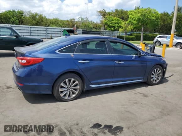 2015 Hyundai Sonata Sport с VIN 5NPE34AF1FH110137, выставлен на аукционе Copart как лот 57858275 с пробегом 153 918 миль миль и Списание • Salvage title. История ставок и продаж доступна на DreamBid. Изображение 3.