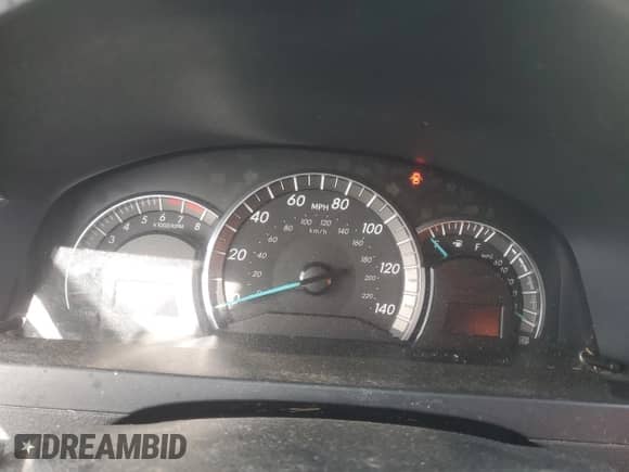 2013 Toyota Camry SE z VIN 4T1BF1FK8DU673053, wystawiony jako Copart lot #84384115 z przebiegiem Nie podano mil oraz Nie do naprawy • Non repairable. Historia ofert i sprzedaży dostępna na DreamBid. Obrazek 9.