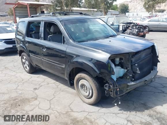 2013 Honda Pilot EX-L with VIN 5FNYF3H58DB019857, listed as a IAAI auction lot 43050717 with 152,188 mi miles and . Bid and sale history available at DreamBid. Image 1.