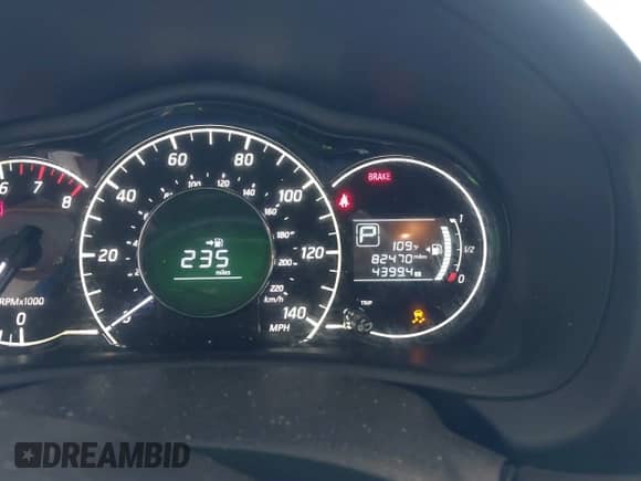 2015 Nissan Note SV z VIN 3N1CE2CP1FL381861, wystawiony jako IAAI lot #42965851 z przebiegiem 82 470 mil mil oraz . Historia ofert i sprzedaży dostępna na DreamBid. Obrazek 15.