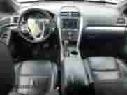 2012 Ford Explorer XLT z VIN 1FMHK7D88CGA91239, wystawiony jako Copart lot #84709705 z przebiegiem 168 176 mil mil oraz Szkoda całkowita • Salvage title. Historia ofert i sprzedaży dostępna na DreamBid. Obrazek 8.