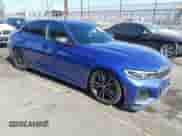 2020 BMW 3 Series M340i z VIN 3MW5U7J09L8B32215, wystawiony jako IAAI lot #43019266 z przebiegiem 25 919 mil mil oraz . Historia ofert i sprzedaży dostępna na DreamBid. Obrazek 1.