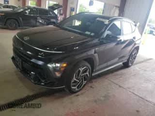 2024 Hyundai Kona N Line с VIN KM8HACA38RU063374, выставлен на аукционе Copart как лот 66879795 с пробегом 12 784 миль миль и Списание • Salvage title. История ставок и продаж доступна на DreamBid. Изображение 1.