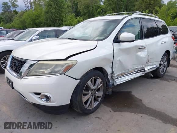 2014 Nissan Pathfinder SL with VIN 5N1AR2MM7EC688499, listed as a IAAI auction lot 42574689 with 169,275 mi miles and . Bid and sale history available at DreamBid. Image 20.