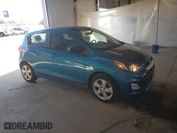 2020 Chevrolet Spark LS с VIN KL8CB6SA9LC408881, выставлен на аукционе Copart как лот 81913355 с пробегом 77 870 миль миль и Списание • Salvage title. История ставок и продаж доступна на DreamBid. Изображение 4.