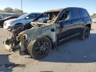 2024 Jeep Grand Cherokee with VIN 1C4RJYB61R8510683, listed as a Copart auction lot 84725144 with Not provided miles and Non repairable. Bid and sale history available at DreamBid. Image 1.