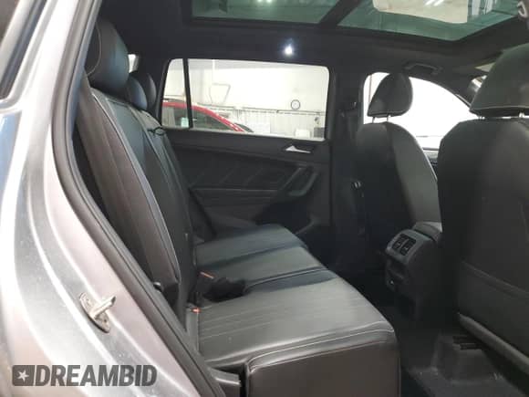 2022 Volkswagen Tiguan SE R-Line Black with VIN 3VV8B7AX6NM003296, listed as a Copart auction lot 62535975 with 60,347 mi miles and Salvage title. Bid and sale history available at DreamBid. Image 11.