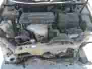 2006 Toyota Camry LE z VIN 4T1BE30KX6U143628, wystawiony jako Copart lot #84614695 z przebiegiem 229 053 mil mil oraz Szkoda całkowita • Salvage title. Historia ofert i sprzedaży dostępna na DreamBid. Obrazek 11.