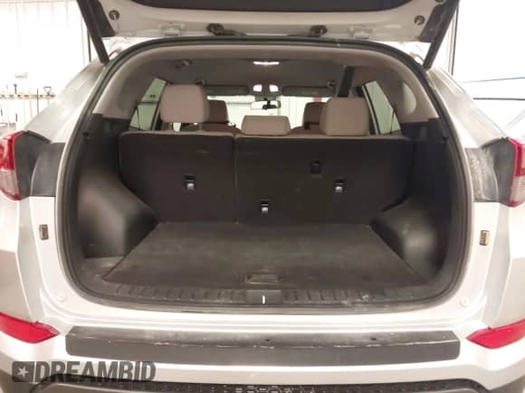 2016 Hyundai Tucson Limited with VIN KM8J3CA2XGU075977, listed as a IAAI auction lot 42736123 with 120,962 mi miles and . Bid and sale history available at DreamBid. Image 17.