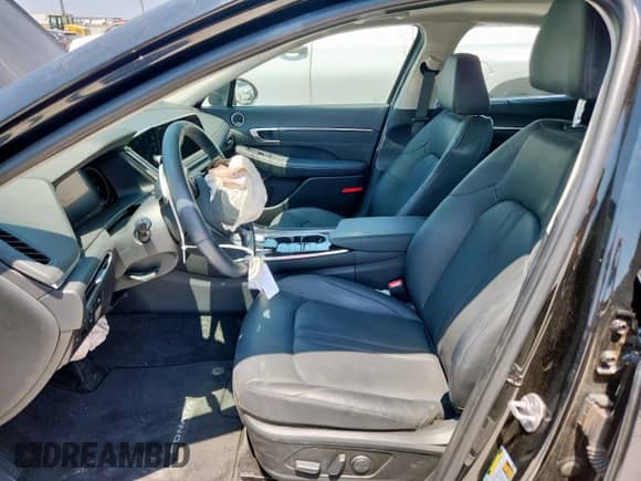 2023 Hyundai Sonata Limited с VIN KMHL54JJ1PA083337, выставлен на аукционе Copart как лот 68197275 с пробегом 16 477 миль миль и Списание • Salvage title. История ставок и продаж доступна на DreamBid. Изображение 7.