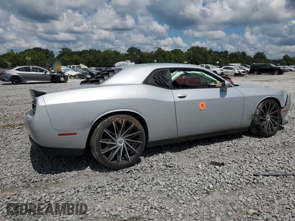 2021 Dodge Challenger GT with VIN 2C3CDZJG2MH507487, listed as a Copart auction lot 68046435 with 59,351 mi miles and Salvage title. Bid and sale history available at DreamBid. Image 3.