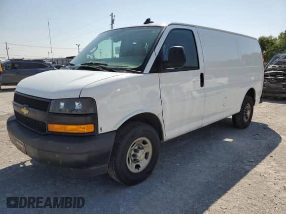 2021 Chevrolet Express Cargo z VIN 1GCWGAF74M1168112, wystawiony jako Copart lot #66827733 z przebiegiem 296 681 mil mil oraz . Historia ofert i sprzedaży dostępna na DreamBid. Obrazek 1.