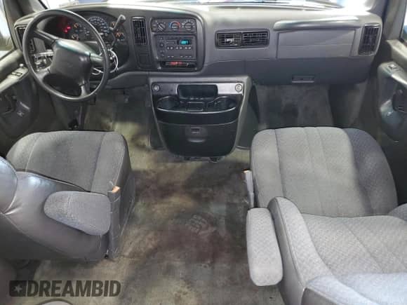 2002 Chevrolet Express с VIN 1GAHG39R121143434, выставлен на аукционе Copart как лот 73485264 с пробегом 80 692 миль миль и Списание • Salvage title. История ставок и продаж доступна на DreamBid. Изображение 8.