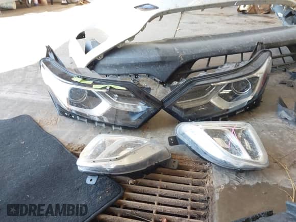 2020 Chevrolet Equinox LT с VIN 2GNAXUEV6L6201190, выставлен на аукционе IAAI как лот 43126158 с пробегом 121 990 миль миль и . История ставок и продаж доступна на DreamBid. Изображение 19.