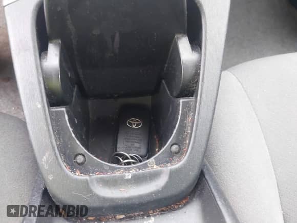 2013 Toyota Prius Three с VIN JTDKN3DU8D5693563, выставлен на аукционе IAAI как лот 43438494 с пробегом 151 085 миль миль и . История ставок и продаж доступна на DreamBid. Изображение 11.