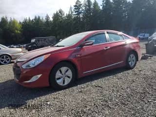 2015 Hyundai Sonata z VIN KMHEC4A43FA128379, wystawiony jako Copart lot #67488595 z przebiegiem 106 085 mil mil oraz Szkoda całkowita • Salvage title. Historia ofert i sprzedaży dostępna na DreamBid. Obrazek 1.