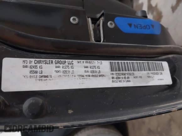 2013 Chrysler 300 with VIN 2C3CCARG0DH736159, listed as a IAAI auction lot 41941042 with 137,661 mi miles and . Bid and sale history available at DreamBid. Image 9.