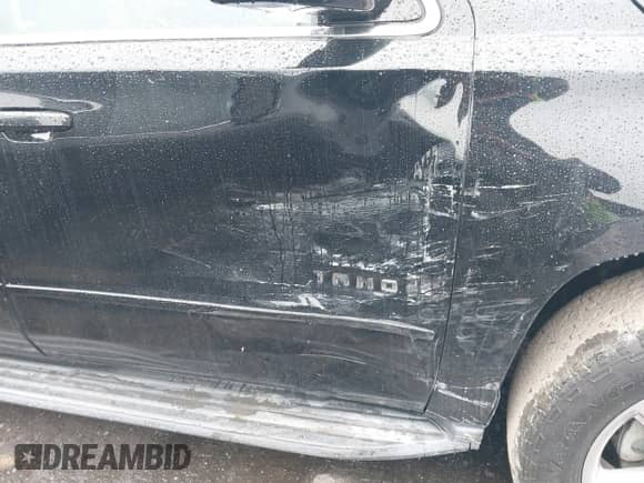 2016 Chevrolet Tahoe LS z VIN 1GNSKAKCXGR458352, wystawiony jako IAAI lot #41541099 z przebiegiem 93 879 mil mil oraz . Historia ofert i sprzedaży dostępna na DreamBid. Obrazek 6.