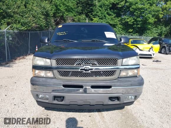 2005 Chevrolet Silverado 1500 LS z VIN 2GCEK13T051336111, wystawiony jako IAAI lot #42639214 z przebiegiem 224 915 mil mil oraz . Historia ofert i sprzedaży dostępna na DreamBid. Obrazek 12.