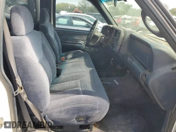 1997 Chevrolet Silverado 1500 with VIN 1GCEC14RXVZ124680, listed as a Copart auction lot 80872365 with 158,021 mi miles and Salvage title. Bid and sale history available at DreamBid. Image 7.