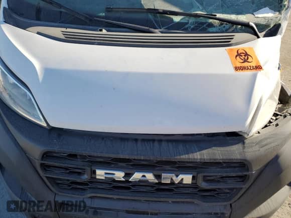 2023 Ram ProMaster Cargo z VIN 3C6LRVDG8PE589587, wystawiony jako Copart lot #85880065 z przebiegiem Nie podano mil oraz Czysty tytuł • Clean title. Historia ofert i sprzedaży dostępna na DreamBid. Obrazek 12.