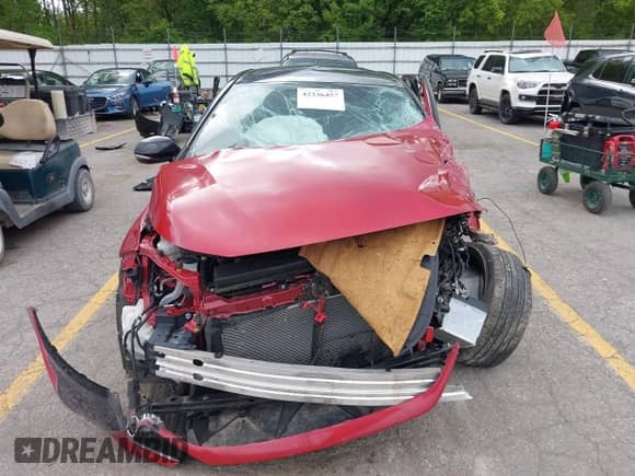 2021 Toyota Corolla XSE с VIN JTNA4MBE9M3140914, выставлен на аукционе IAAI как лот 42336457 с пробегом Не указан миль и . История ставок и продаж доступна на DreamBid. Изображение 13.