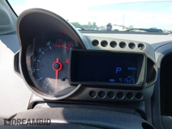 2012 Chevrolet Sonic LS с VIN 1G1JA5SH4C4174046, выставлен на аукционе IAAI как лот 42778332 с пробегом 91 525 миль миль и . История ставок и продаж доступна на DreamBid. Изображение 7.
