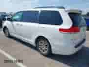 2013 Toyota Sienna XLE AAS with VIN 5TDYK3DC5DS327564, listed as a IAAI auction lot 42822134 with Not provided miles and . Bid and sale history available at DreamBid. Image 3.