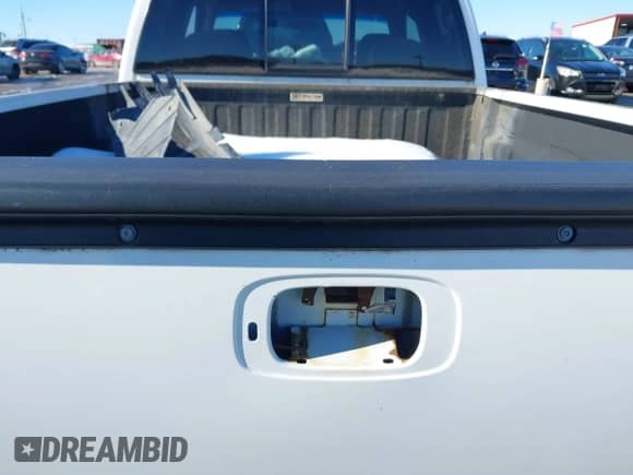 2000 Chevrolet Silverado 2500 LS с VIN 1GCFC29UXYZ178749, выставлен на аукционе IAAI как лот 41357415 с пробегом 214 523 миль миль и . История ставок и продаж доступна на DreamBid. Изображение 15.
