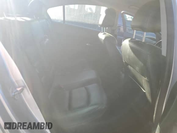 2015 Chevrolet Cruze Diesel z VIN 1G1P75SZ3F7212032, wystawiony jako Copart lot #86111215 z przebiegiem 169 741 mil mil oraz Czysty tytuł • Clean title. Historia ofert i sprzedaży dostępna na DreamBid. Obrazek 10.