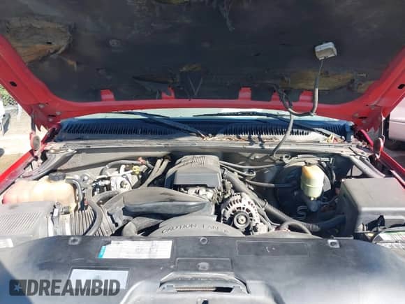 2000 GMC Sierra 1500 SLE z VIN 1GTEC19V4YZ273841, wystawiony jako IAAI lot #41981942 z przebiegiem 357 003 mil mil oraz . Historia ofert i sprzedaży dostępna na DreamBid. Obrazek 10.