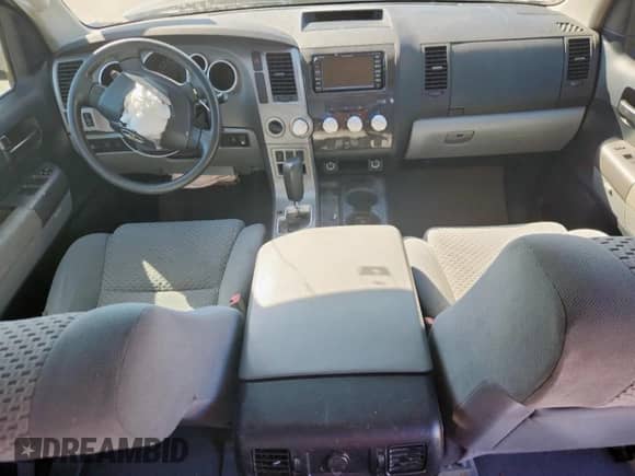 2011 Toyota Tundra with VIN 5TFDW5F11BX172027, listed as a Copart auction lot 84942185 with 208,073 mi miles and Salvage title. Bid and sale history available at DreamBid. Image 8.