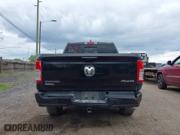 2022 Ram 1500 Big Horn z VIN 1C6RRFFG2NN423975, wystawiony jako IAAI lot #42307356 z przebiegiem 32 449 mil mil oraz . Historia ofert i sprzedaży dostępna na DreamBid. Obrazek 16.