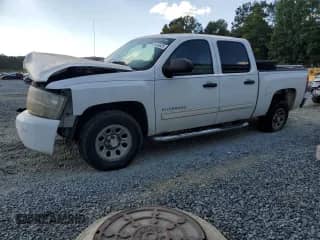 2010 Chevrolet Silverado 1500 LT z VIN 3GCRCSEAXAG206760, wystawiony jako Copart lot #81406625 z przebiegiem 129 106 mil mil oraz Szkoda całkowita • Salvage title. Historia ofert i sprzedaży dostępna na DreamBid. Obrazek 1.