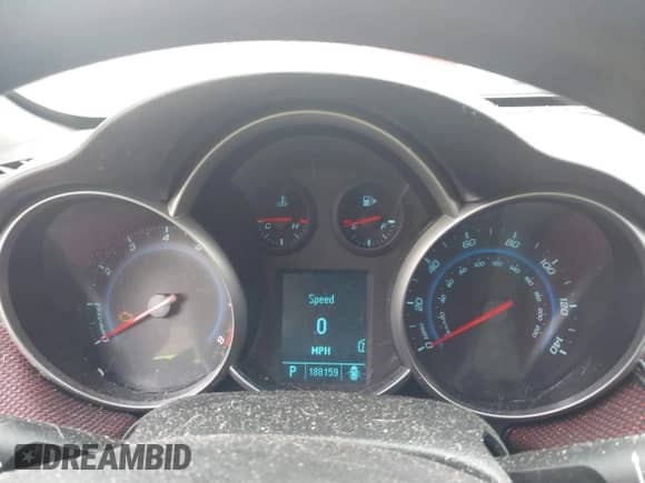 2011 Chevrolet Cruze 1FL z VIN 1G1PE5S99B7224301, wystawiony jako IAAI lot #43384280 z przebiegiem 188 159 mil mil oraz . Historia ofert i sprzedaży dostępna na DreamBid. Obrazek 7.