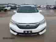 2017 Honda Accord Touring с VIN JHMCR6F77HC008311, выставлен на аукционе Copart как лот 81682495 с пробегом 259 924 миль миль и Списание • Salvage title. История ставок и продаж доступна на DreamBid. Изображение 5.
