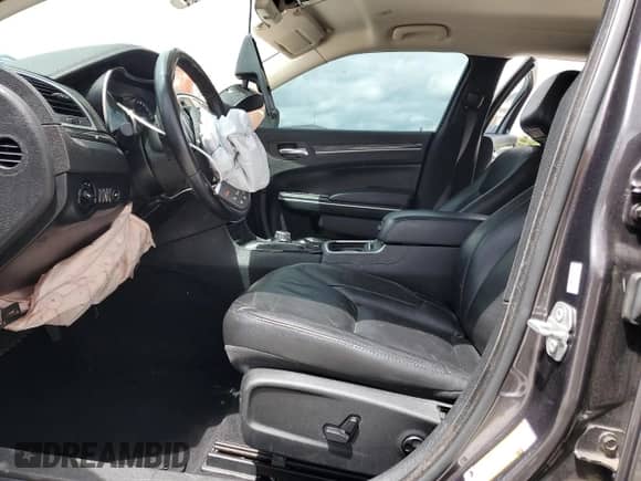 2020 Chrysler 300 Touring L с VIN 2C3CCAAG9LH220702, выставлен на аукционе Copart как лот 55099915 с пробегом Не указан миль и Списание • Salvage title. История ставок и продаж доступна на DreamBid. Изображение 7.