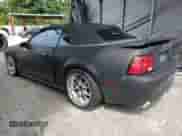 2001 Ford Mustang SVT Cobra z VIN 1FAFP46V41F201081, wystawiony jako Copart lot #65394034 z przebiegiem 168 289 mil mil oraz Czysty tytuł • Clean title. Historia ofert i sprzedaży dostępna na DreamBid. Obrazek 2.