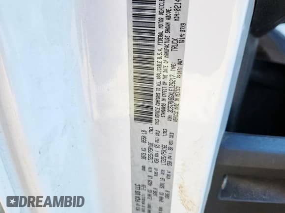 2020 Ram ProMaster Cargo z VIN 3C6TRVBGXLE126217, wystawiony jako Copart lot #80378515 z przebiegiem Nie podano mil oraz Szkoda całkowita • Salvage title. Historia ofert i sprzedaży dostępna na DreamBid. Obrazek 13.