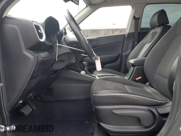 2023 Hyundai Venue Limited z VIN KMHRC8A33PU267007, wystawiony jako Copart lot #81881305 z przebiegiem 9 472 mil mil oraz Szkoda całkowita • Salvage title. Historia ofert i sprzedaży dostępna na DreamBid. Obrazek 7.