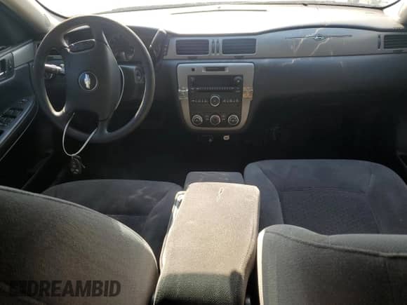 2008 Chevrolet Impala с VIN 2G1WS583481243271, выставлен на аукционе Copart как лот 70195895 с пробегом Не указан миль и Списание • Salvage title. История ставок и продаж доступна на DreamBid. Изображение 8.
