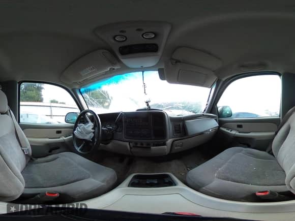 2000 Chevrolet Suburban LS with VIN 3GNEC16T7YG213580, listed as a IAAI auction lot 42162169 with 253,313 mi miles and . Bid and sale history available at DreamBid. Image 19.