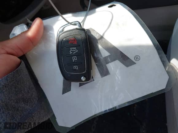 2017 Hyundai Sonata Limited с VIN 5NPE34AF4HH556852, выставлен на аукционе IAAI как лот 43146322 с пробегом 92 007 миль миль и . История ставок и продаж доступна на DreamBid. Изображение 11.