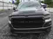 2021 Ram 1500 Laramie z VIN 1C6SRFJT4MN734148, wystawiony jako Copart lot #63846635 z przebiegiem 88 312 mil mil oraz Szkoda całkowita • Salvage title. Historia ofert i sprzedaży dostępna na DreamBid. Obrazek 13.