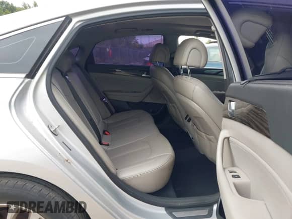 2015 Hyundai Sonata Sport с VIN 5NPE34AF5FH088174, выставлен на аукционе IAAI как лот 43134480 с пробегом 174 275 миль миль и . История ставок и продаж доступна на DreamBid. Изображение 8.