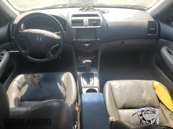 2005 Honda Accord EX-L с VIN 1HGCM66805A007955, выставлен на аукционе Copart как лот 81291005 с пробегом 259 022 миль миль и Списание • Salvage title. История ставок и продаж доступна на DreamBid. Изображение 8.