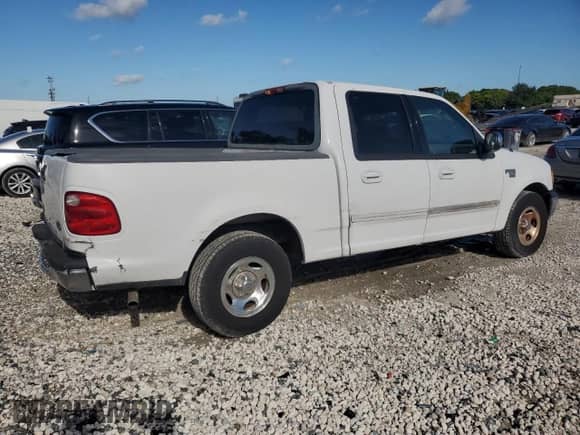 2002 Ford F-150 XLT с VIN 1FTRW07672KC65232, выставлен на аукционе Copart как лот 80583995 с пробегом Не указан миль и Чистый • Clean title. История ставок и продаж доступна на DreamBid. Изображение 3.
